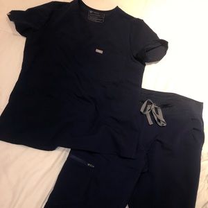 FIGS navy blue scrubs set